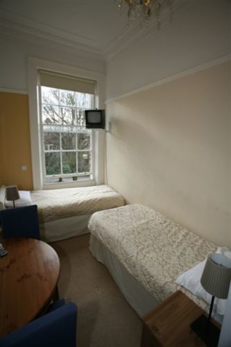 BLOSSOMS YORK GUEST HOUSE: RESERVE YOUR APARTMENT ONLINE